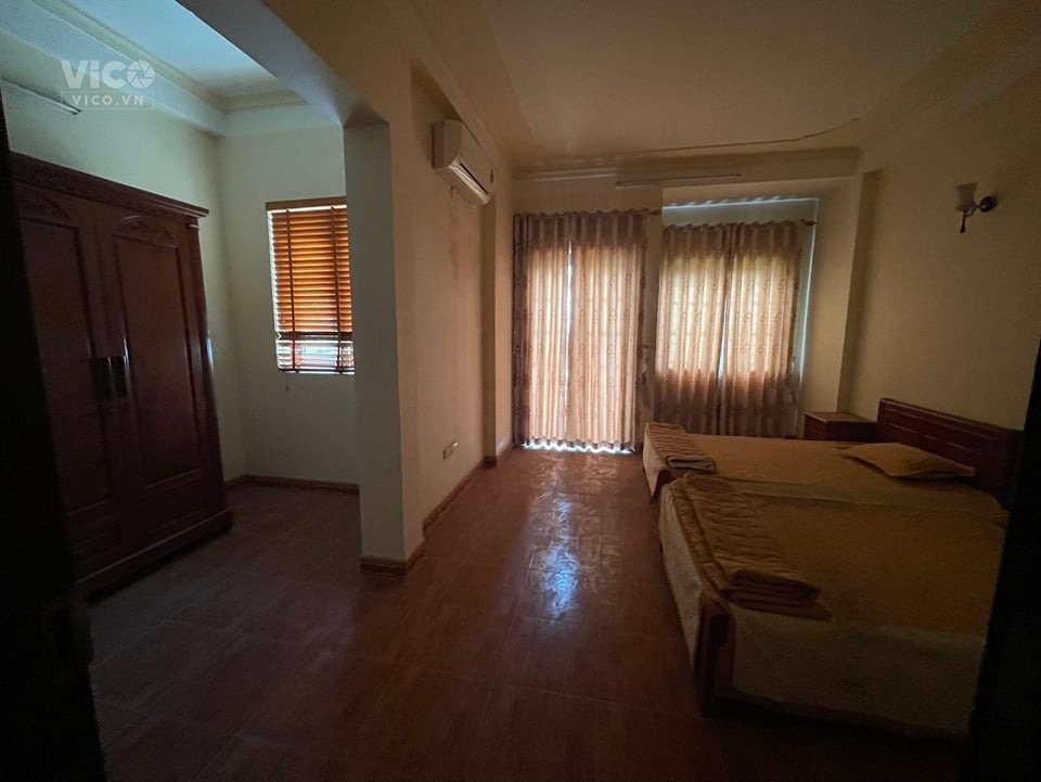 Bán biệt thự KĐT Việt Hưng Long Biên ô tô tránhVỉa hèhơn 100tr/m2Hiếm