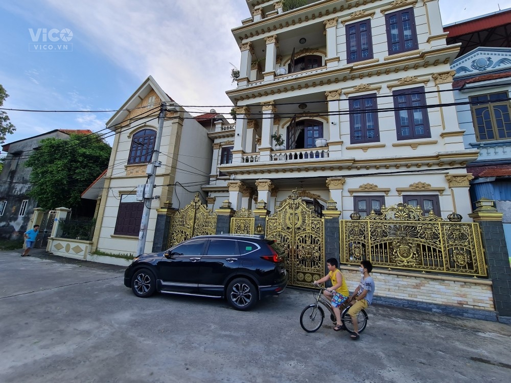 Bán 140m2 Đất phố Việt Hưng, Long Biên MẶT TIỀN KHỦNG Ô TÔ VÀO NHÀ LÔ GÓC 9.1 tỷ.