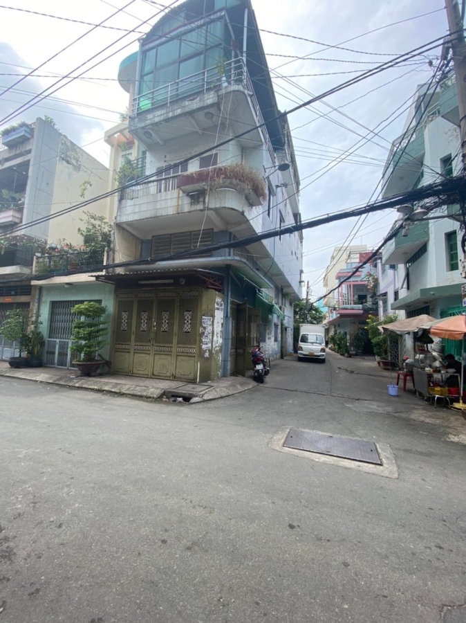 NHÀ LÔ GÓC HẺM TO 4 TẦNG DT KHỦNG TIỆN KD