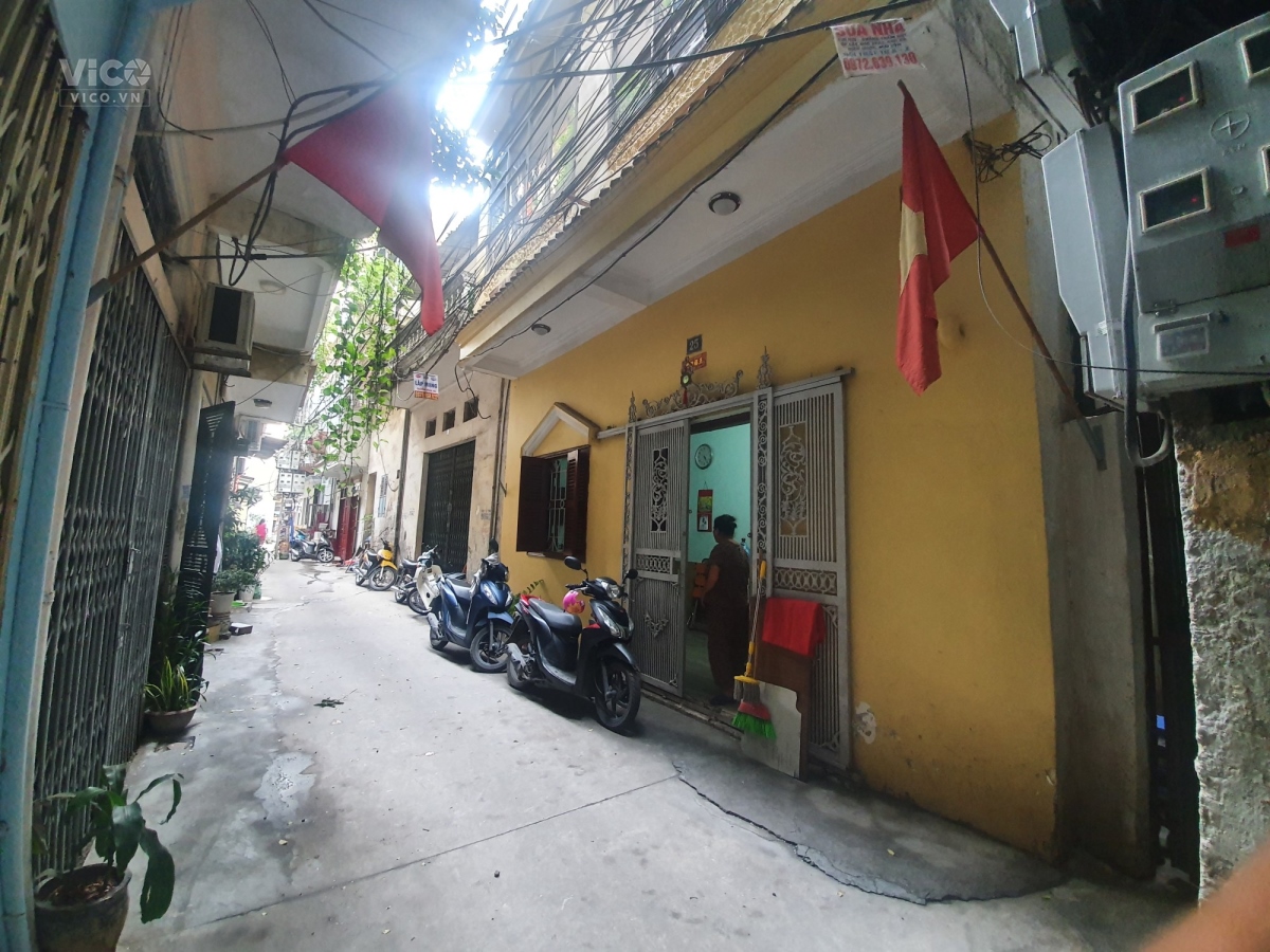 Bán nhà phố 8/3, nhỉnh 2 tỷ, 4 Tầng , sổ đẹp.