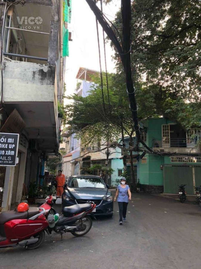 Nhà bán hẻm Phú Nhuận, P7, giáp với các quận trung tâm. Q1,3,10 Bình Thạnh...