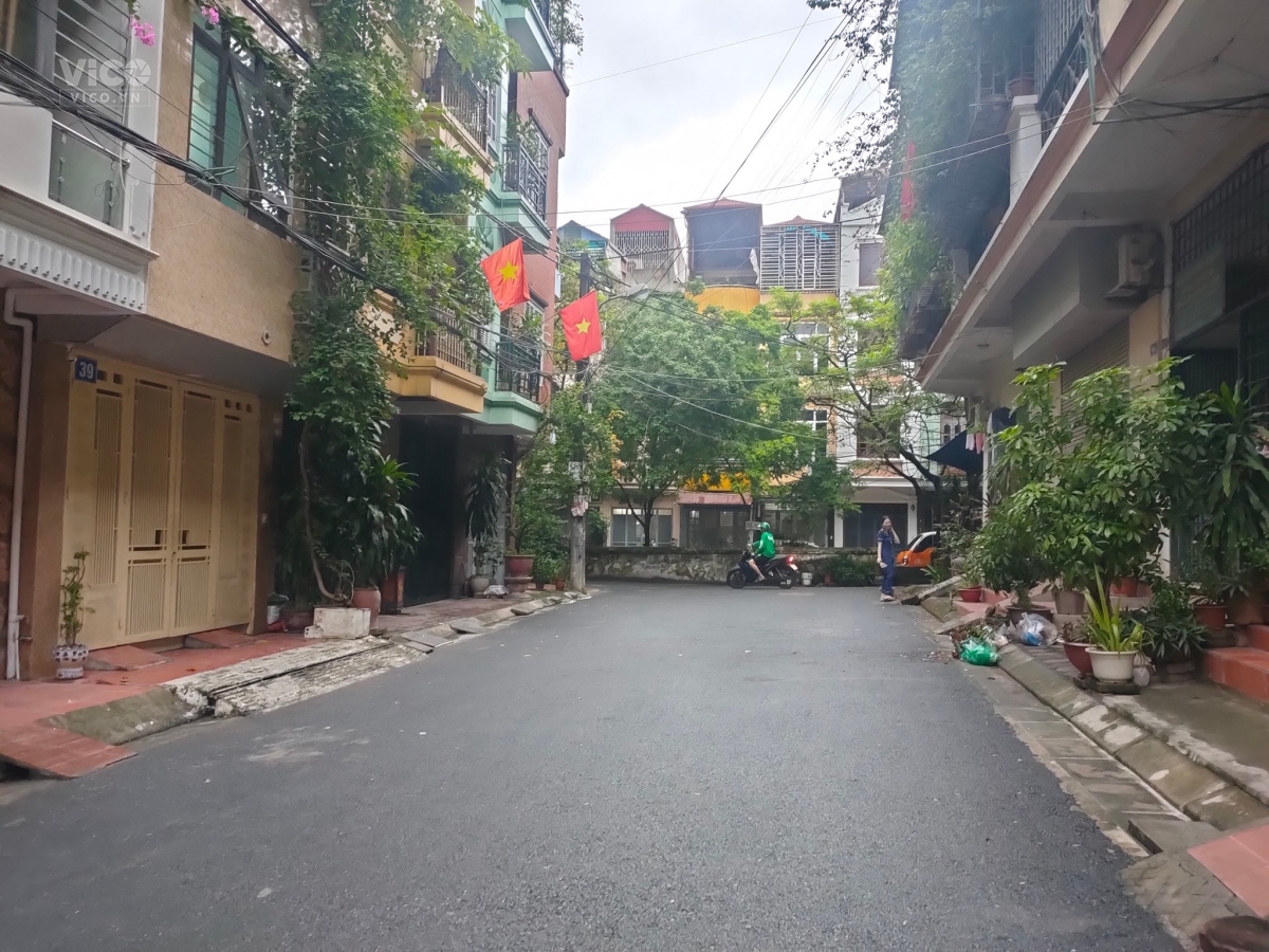 Bán gấp nhà Tam Trinh DT78.5m nhà 4 tầng MT6.8m giã 14.3 tỷ