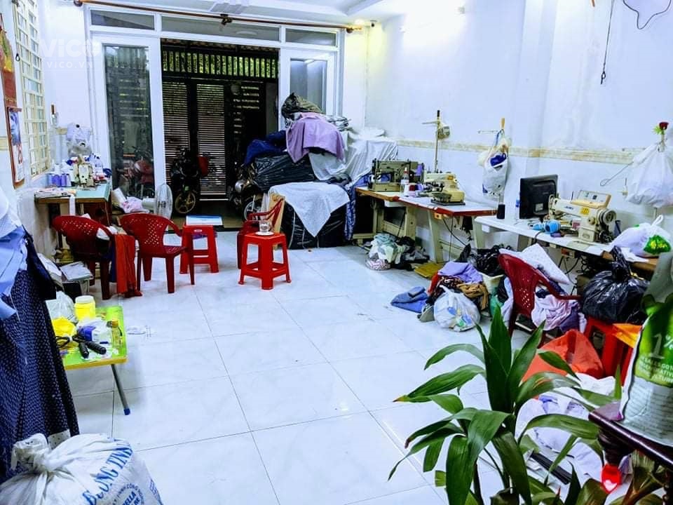 Bán Gấp Nhà Mặt Tiền, Tân Phú, 80m2, 3 Tầng, lô góc