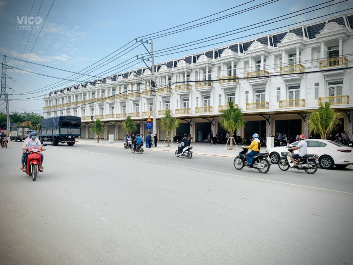 NHÀ PHỐ TRUNG TÂM THANH PHỐ MẶT TIỀN KINH DOANH SÂN RỘNG 75M2