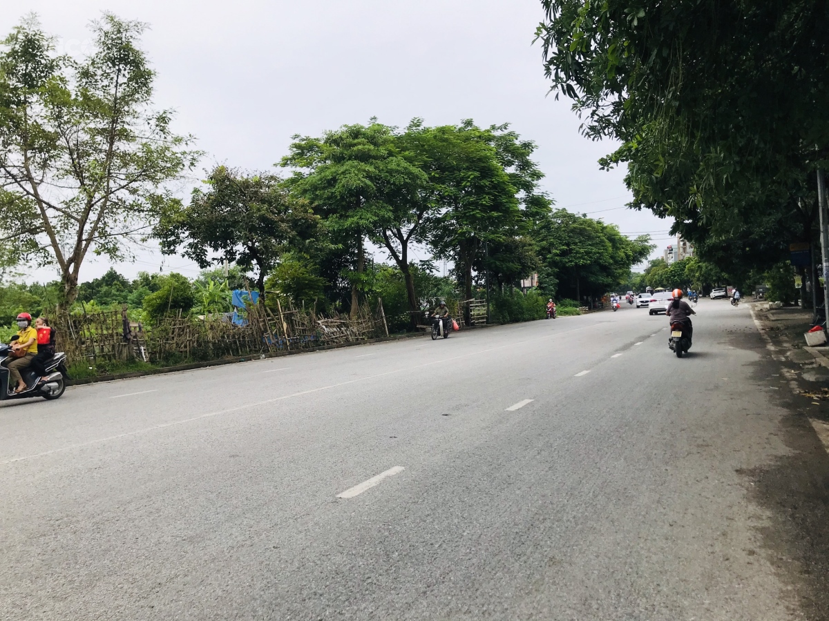 Hàng đẹp CÓ 1 KHÔNG 2 tại trục chính Kính NỗUy Nỗ đường 5m giá 5x có như k