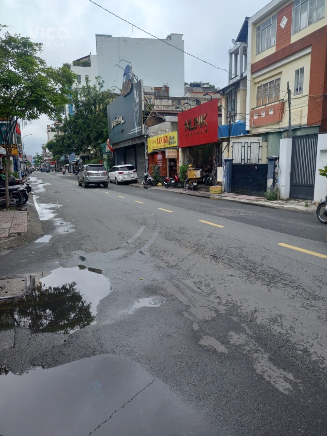 Chủ kẹt cần Bán nhà mặt tiền 86 Trần Đình XU Quận 1
