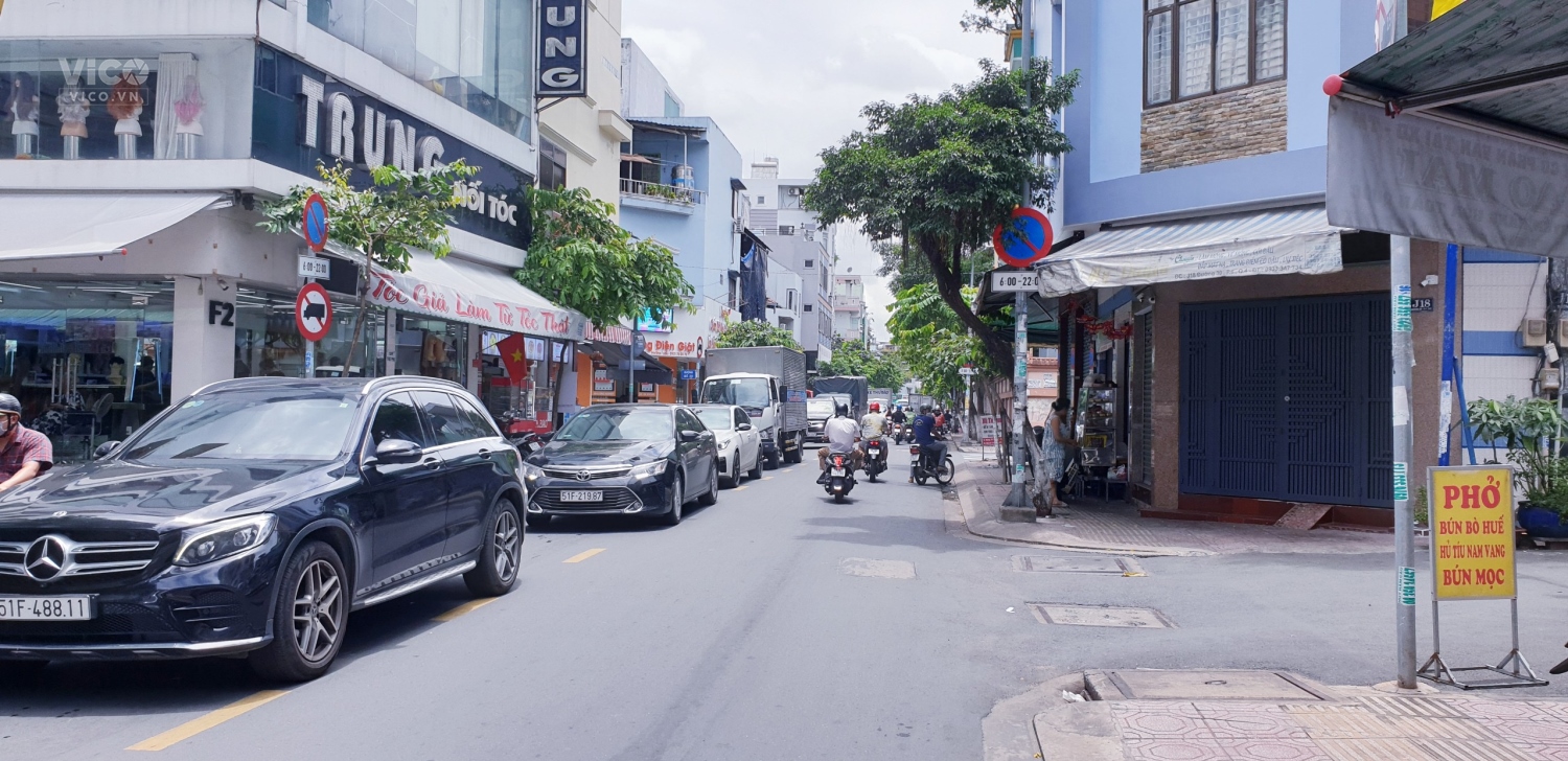 Mặt tiền cách Hẻm 4m Dt 42m Khánh Hội Q4 có 2 tỷ..