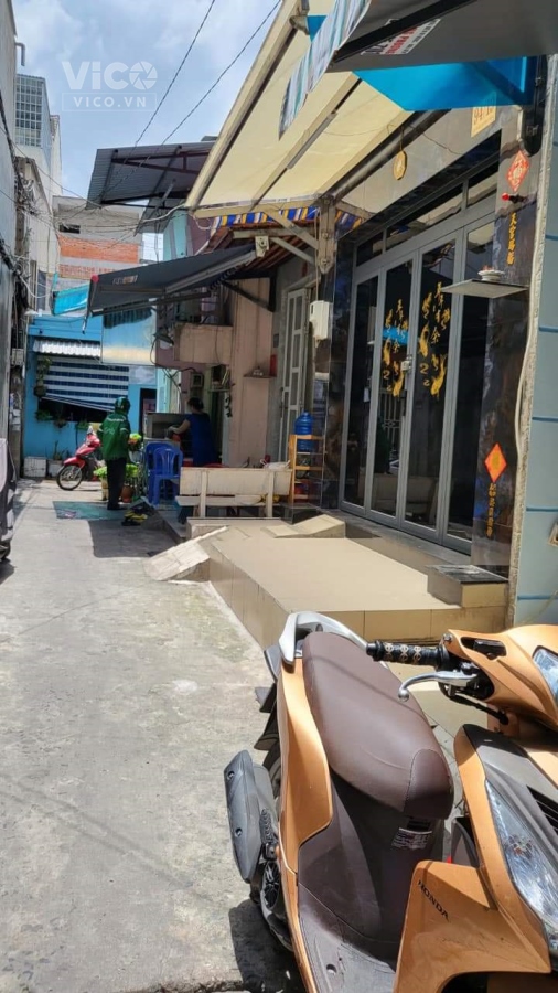 CHỈ 2,9 TỶ CÓ NGAY NHÀ TÂN PHÚ, SÁT MẶT TIỀN ĐƯỜNG KÊNH TÂN HOÁ, SỔ VUÔNG VỨC, NHÀ RẤT MỚI VÀO Ở