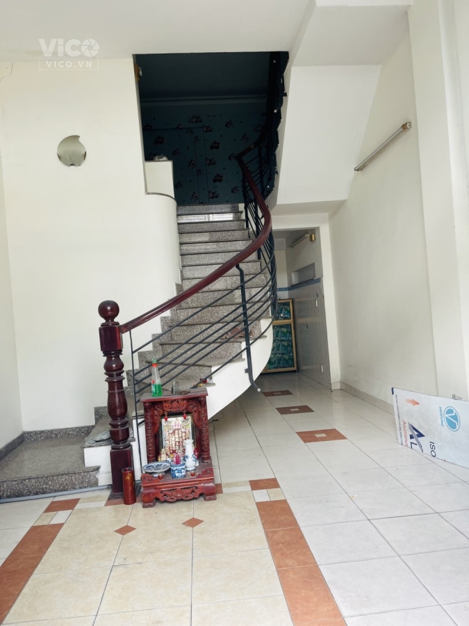 Bán gấp nhà 1 sẹc sát mặt tiền P10, Tân Bình 5 tầng 38m2 5.4 Tỷ