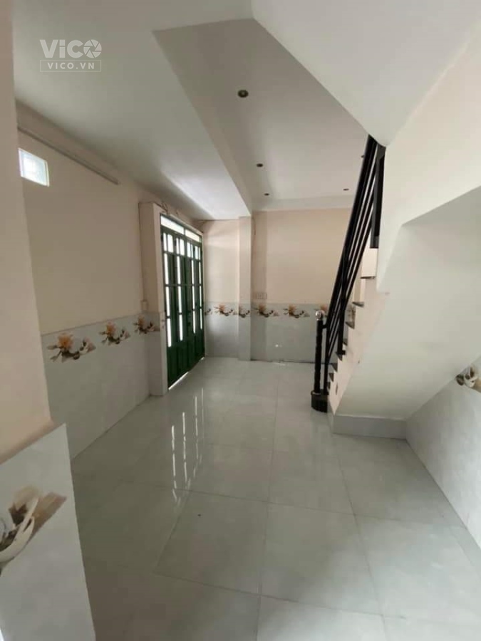 Hxh cách mặt tiền 25m Tôn Thất Thuyết dt 48 m Đúc 2 tấm ngang 3.45 x 7.5 m Q4 có 2 tỷ..