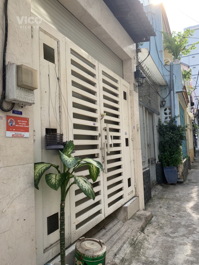 Cần bán gấp nhà HXH Lê Trọng Tấn Tân Phú mới đẹp nhỉnh 3 tỷ.