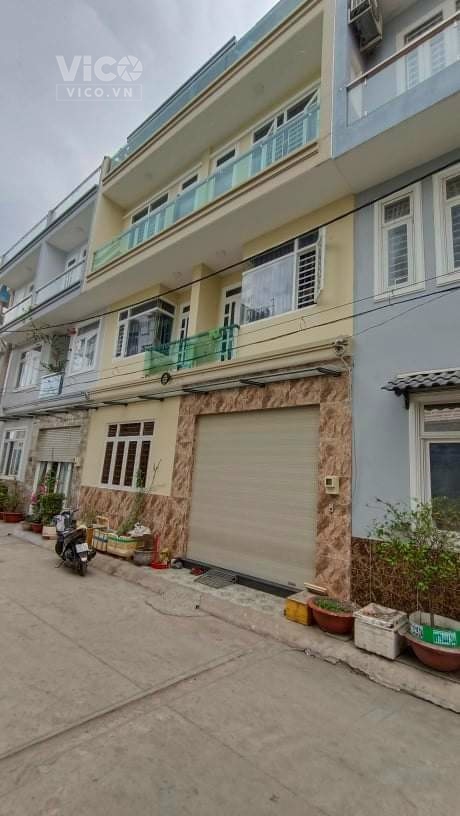Bình Tân ngay chợ 56m2 .1 trệt 3 lầu sân thượng hẻm xe hơi giá nhỉnh 3 tỷ