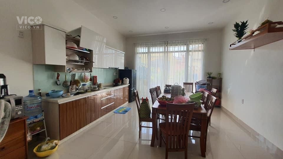 Bán nhà mặt tiền chợ Cây Keo Tân Phú, DT 4.7 x 11, 3 tầng giá 8.3 tỷ.