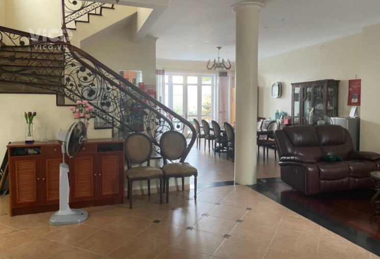 BÁN CĂN BIỆT THỰ HOA HẬU TÂY NAM LINH ĐÀM, LÔ GÓC, GARA Ô TÔ, KHU VỰC VIP TOÀN QUAN CHỨC, 230M2 GIÁ