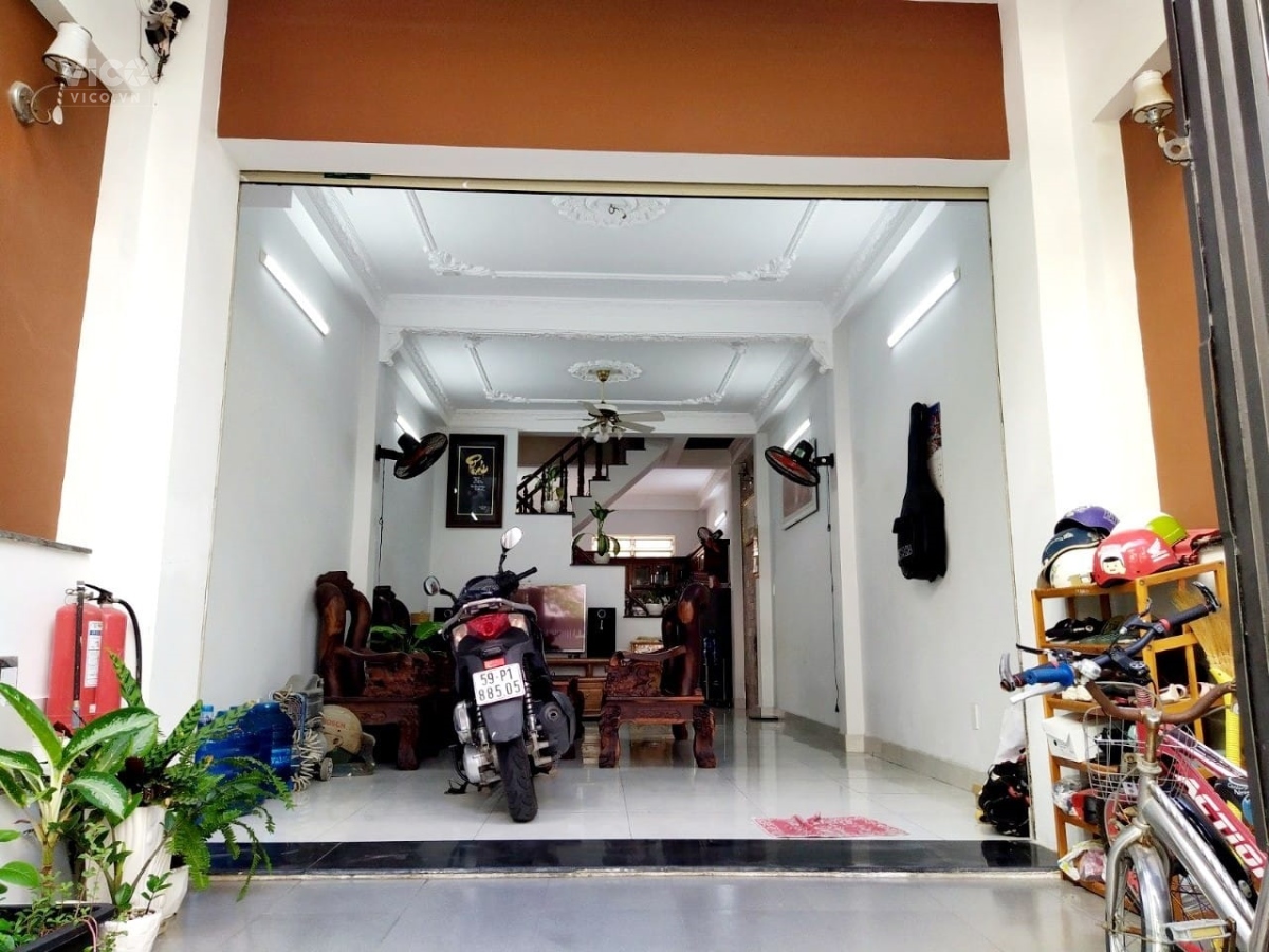 Tô Hiệu 78m2 nhà 3 tầng BTCT kiên cố mặt tiền ngang 4m Hiệp Tân quậnTân Phú. HXH 7 chỗ. ô tô ngủ