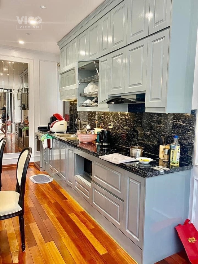 Bán nhà Tây Hồ Lạc Long Quân Võ Chí Công DT 80M2 3 Tầng MT 7.1 M Giá 10 Tỷ.