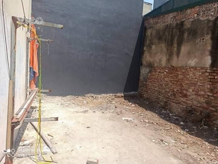 Đất thổ cư ngõ Nguyễn Văn Linh, Long Biên. DT 30m2. Chưa tới 1.8 tỷ