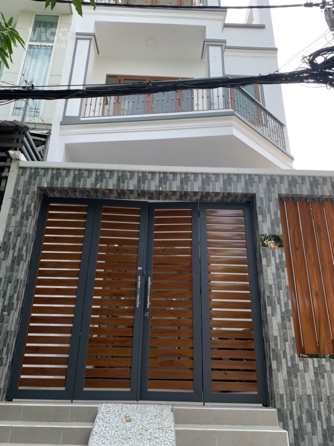 Bán nhà đối diện CV Làng Hoa cực đẹp 5x20 chỉ 5,5 tỷ HXH quá sốc.