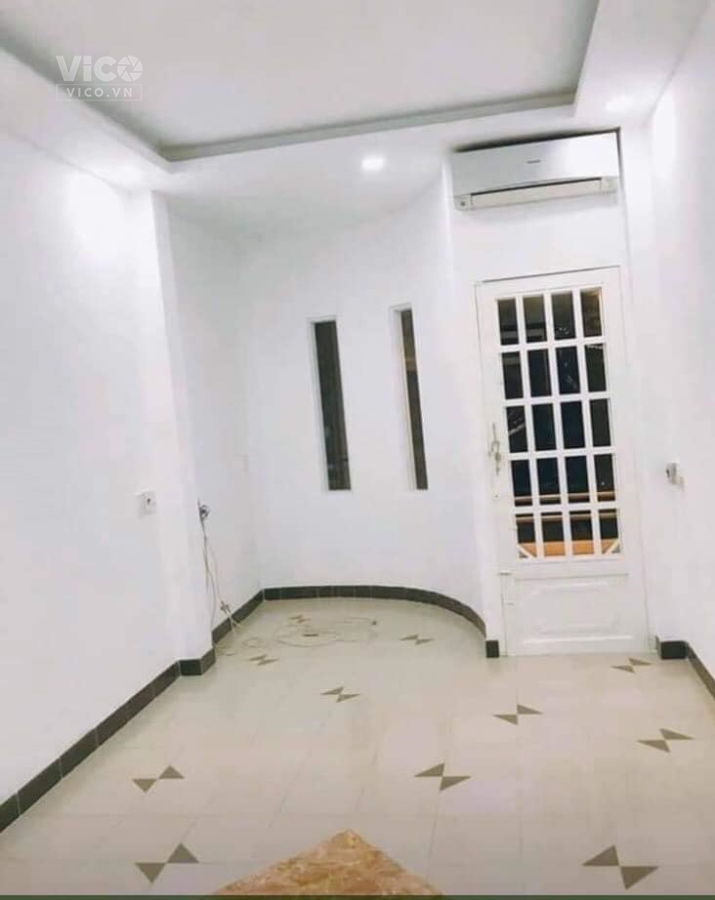 Chỉ 5 TỶ 7 có nhà Duy Tân 2 tầng 48 m2, 20 m ra đường ô tô Huỳnh Văn Bánh