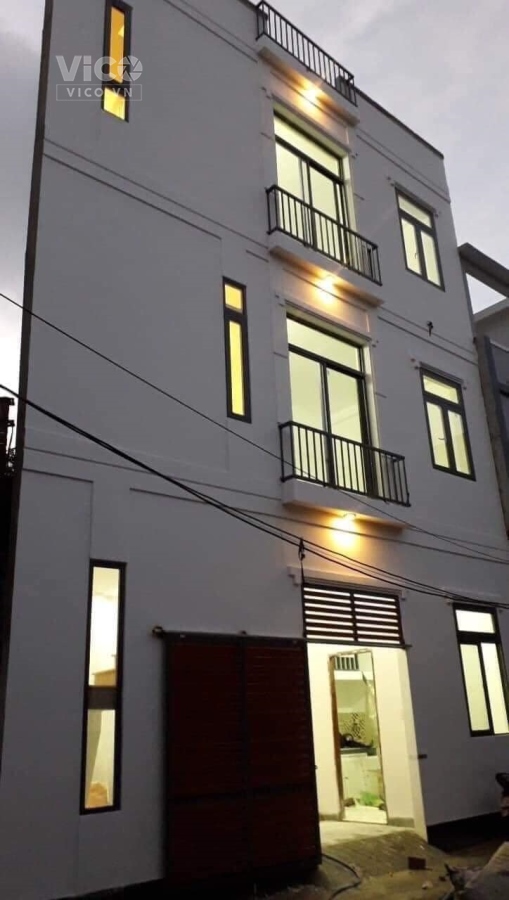 Nhà Trần Cao Vân Tam Thuân, 4 tầng, 5 phòng, thu 16tr/ tháng