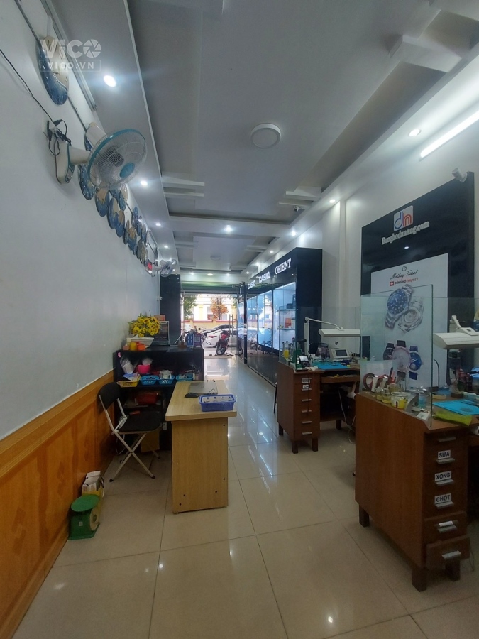 Cần tiền công chứng lô đất mới, chủ cần bán gấp nhà Tiểu La 11.x tỷ Gần 90m2.