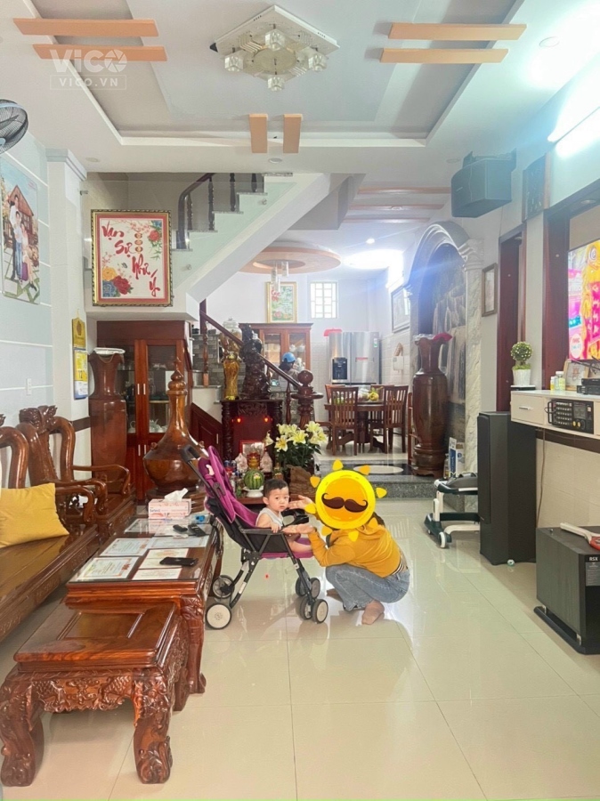 Cần bán nhà hẻm xe tải Lê Văn KhươngQuận 12 nhỉnh 4 tỷ 4 tầng.