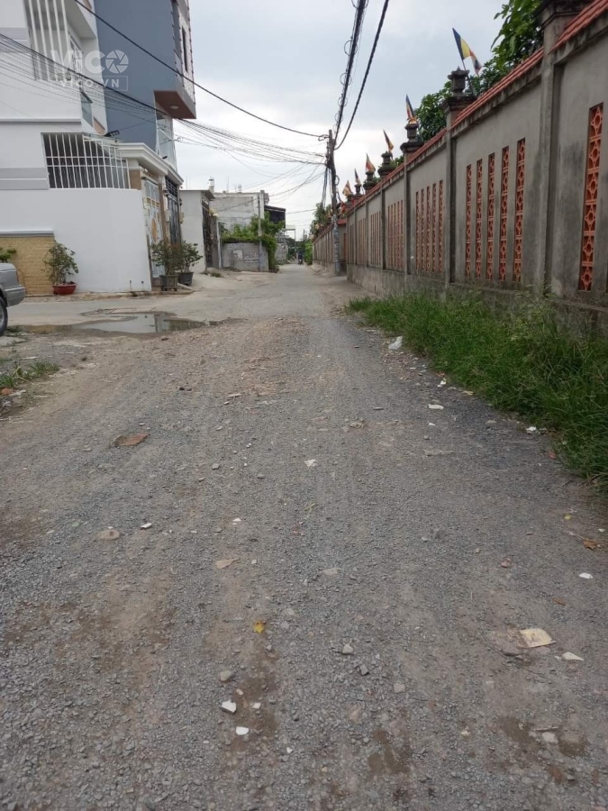 Bán nhà lô góc 3 Mặt tiền xe tải tới nhà An Phú ĐôngQuận 12 nhỉnh 4 tỷ có ngay 70m2 đang cho thuê