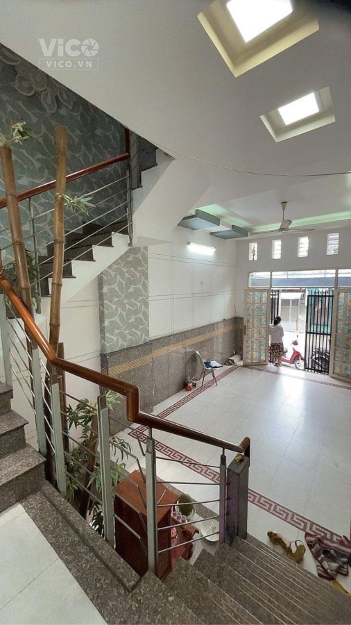 Bán nhà Phan Sào Nam Tân Bình, DT 4 x 15, 5 tầng, 5PN giá 11.8 tỷ.