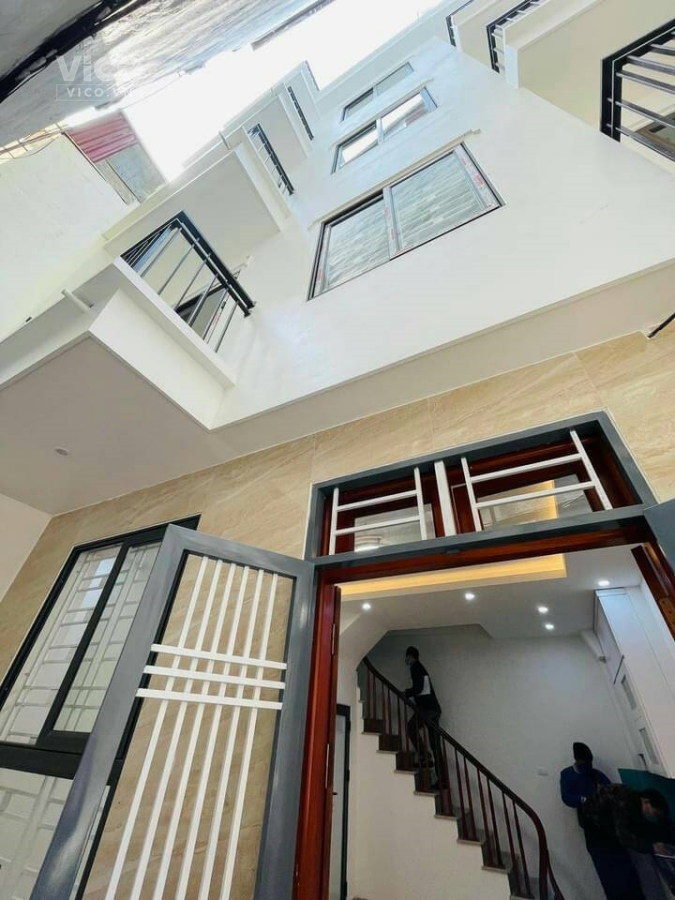 Nhà 9.4x27 nở hậu 11m hẻm thông đường Bến Bình Đông P14Q8