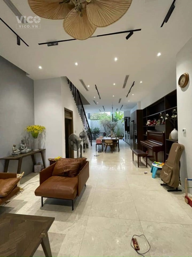 Nhà mặt tiền Khu Vip Dự Án Thế Kỷ 21 xe hơi đậu trong nhà 5 tầng 103 m2 hồ bơi trên mái Bình