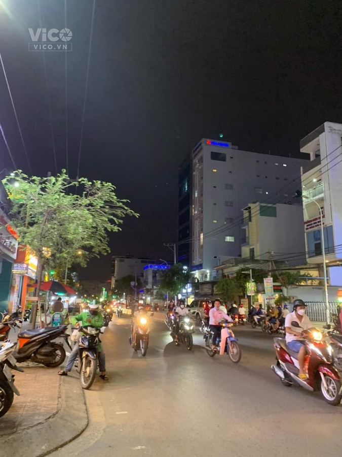 NHÀ SIÊU ĐẸP NỘI THẤT CỰC SANG HUỲNH TẤN PHÁT. Q7