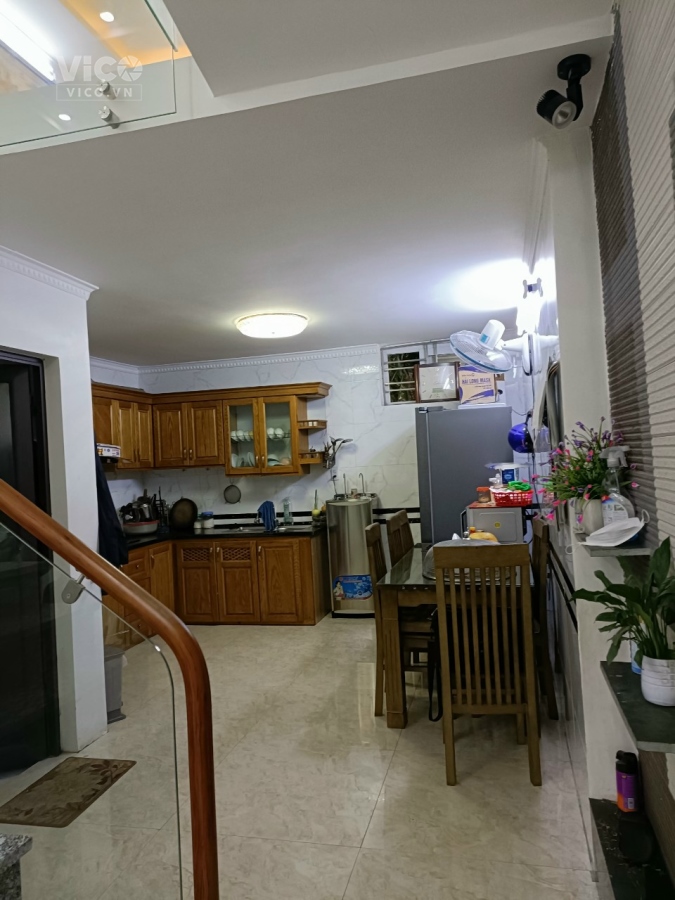 Bán nhà mặt ngõ 303 Chợ Hàng 4,5 tầng ô tô đỗ cửa Tây Bắc