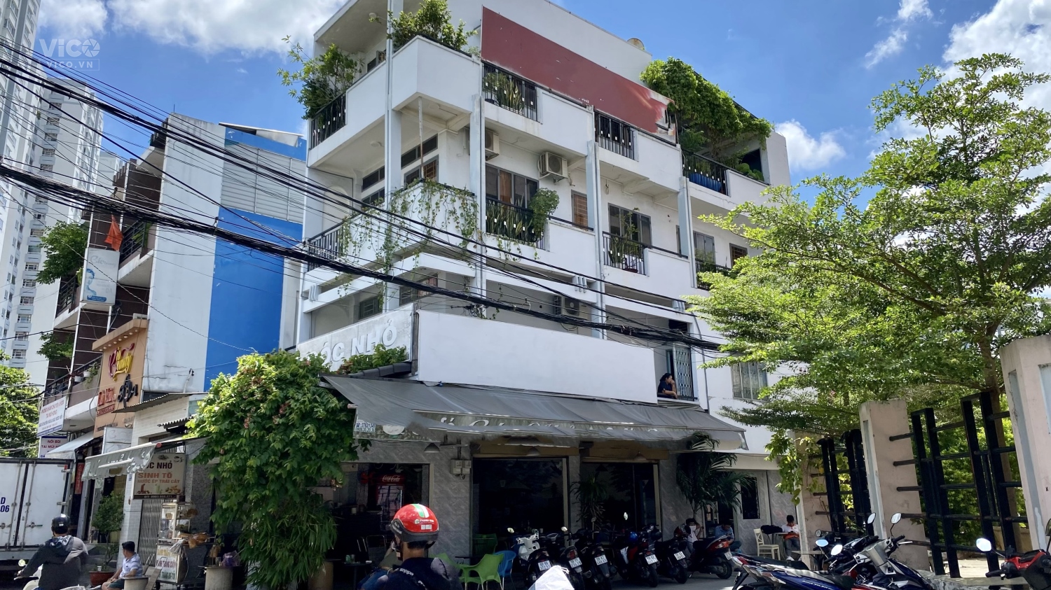 NHÀ LÔ GÓC HXH 8M NGANG 6M GẦN CHỢ, AEON MALL.
