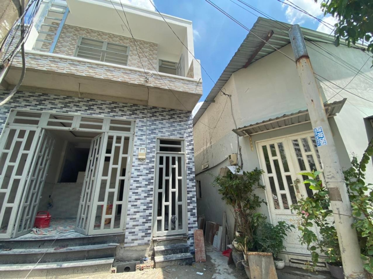 Nhà Lô Góc Sát Mặt Tiền Nhộn Nhịp Ngay Gò Vấp.