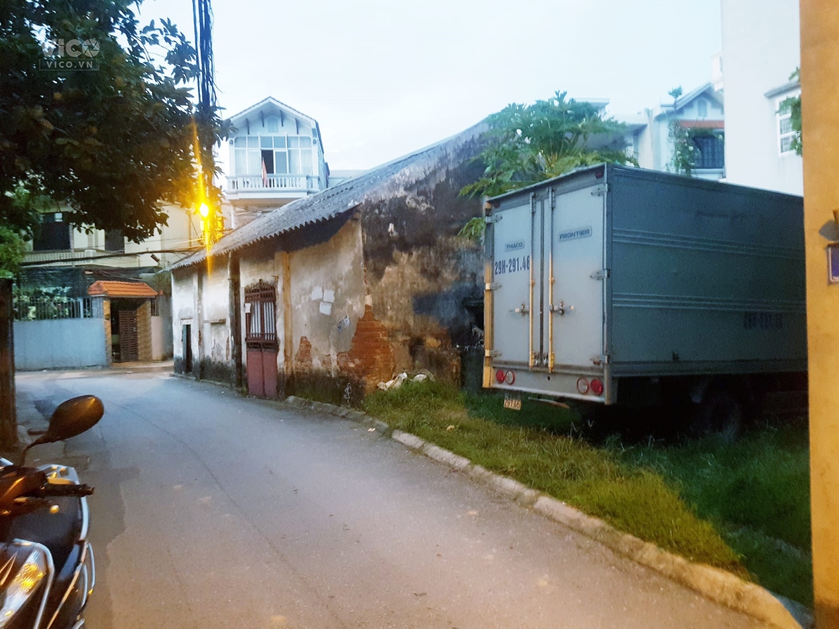 Bán đất khu Trạm, cạnh cầu Vĩnh Tuy 42m2, MT 5m, ô tô vào nhỉnh 3 tỷ