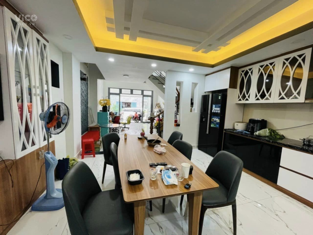 Bán nhà Mặt tiền Quận 7, DT 5x 16m, 5 tầng, giá nhỉnh 12 tỷ0966563555