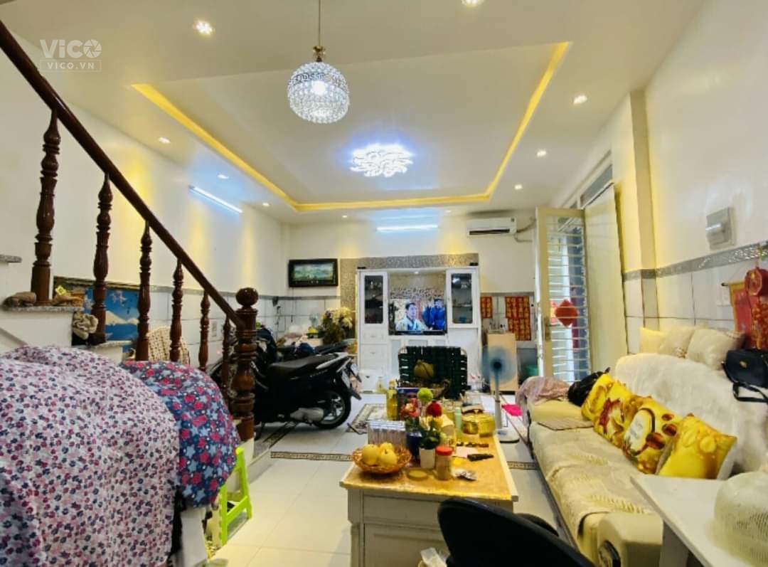 Ngay Bệnh viện Quận 11 hẻm 1/ xe hơi đỗ cửa nhà nở hậu cực đẹp 4 tầng BTCT 55m2 chỉ 6.7 tỷ