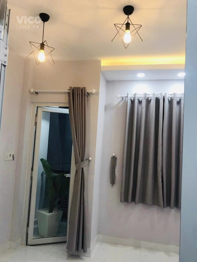 BÁN NHÀ CMT8SÁT MẶT TIỀNDTSD 50M2GẦN PHẠM VĂN HAIHÀNG XÓM QUẬN 3,10NHỈNH 4 TỶ.
