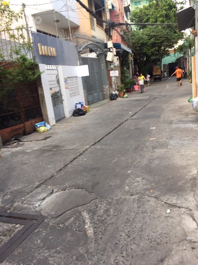 Quận 3, nhà 70m2, 3 tầng, cho thuê 27 triệu/tháng