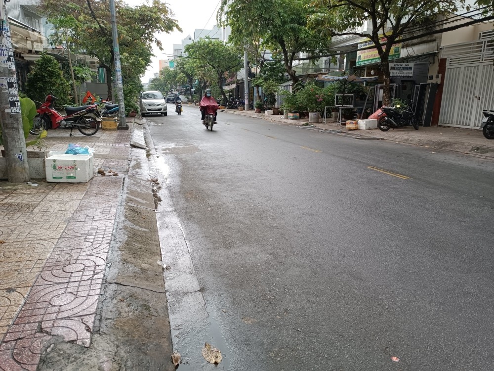 Bán nhà Mặt tiền Tân Hương, TP giao vơi Nguyễn Ngọc Nhựt 4T 4PN gần chợ TH
