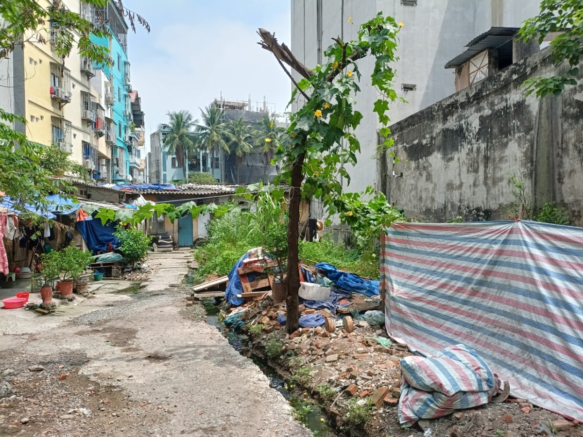 SIÊU HIẾM, CỰC HOT ĐẤT CẦU GIẤY Ô TÔ TRÁNH CHỈ 8XTR/M2 Ô TÔ TRÁNH