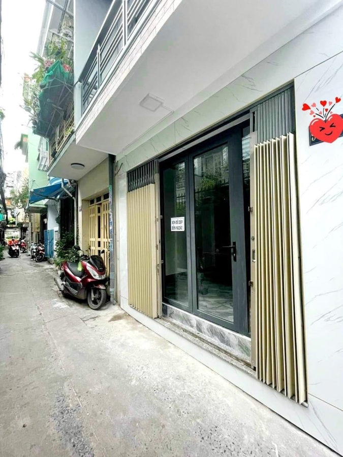 BÁN NHÀ SÁT MT TRẦN XUÂN SOẠN 2 TẦNG GIÁ 3.190 TỶ