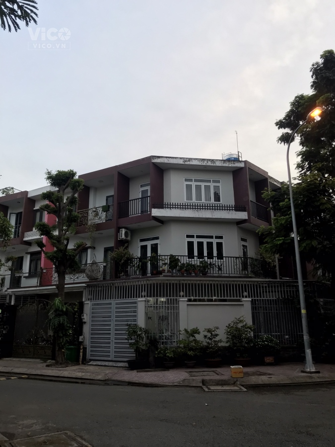 NHÀ LK NGANG 5 (90M2) 3 TẦNG, VỈA HÈ 10M, ĐƯỜNG NỘI BỘ 50M, CHỈ HƠN 7ĐỒNG 0986784736.