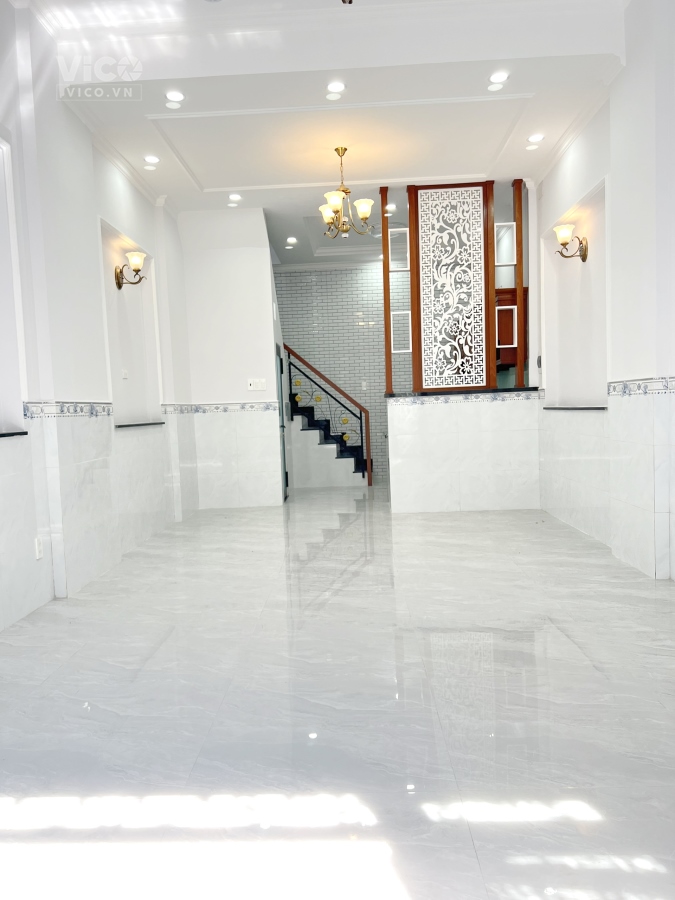 Nhà đẹp, mới xây nở hậu hẻm Âu Dương Lân P3Q8. Giá 6tỷ5 TL