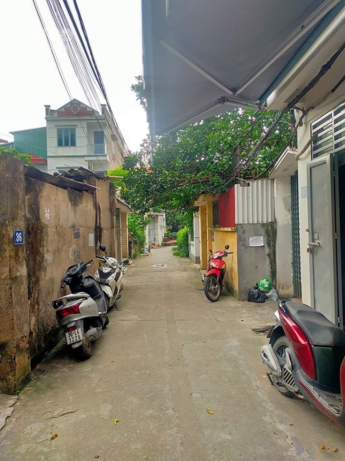 NHÀ THƯỢNG THANH DÂN XÂY 4 NGỦ NHIỀU TIỆN ÍCH