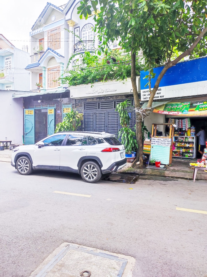 Q12.631. NHÀ MẶT TIỀN ĐƯỜNG 12M DT.96M2, TẶNG DÃY 6 PHÒNG TRỌ NGAY HIỆP THÀNH CITY.