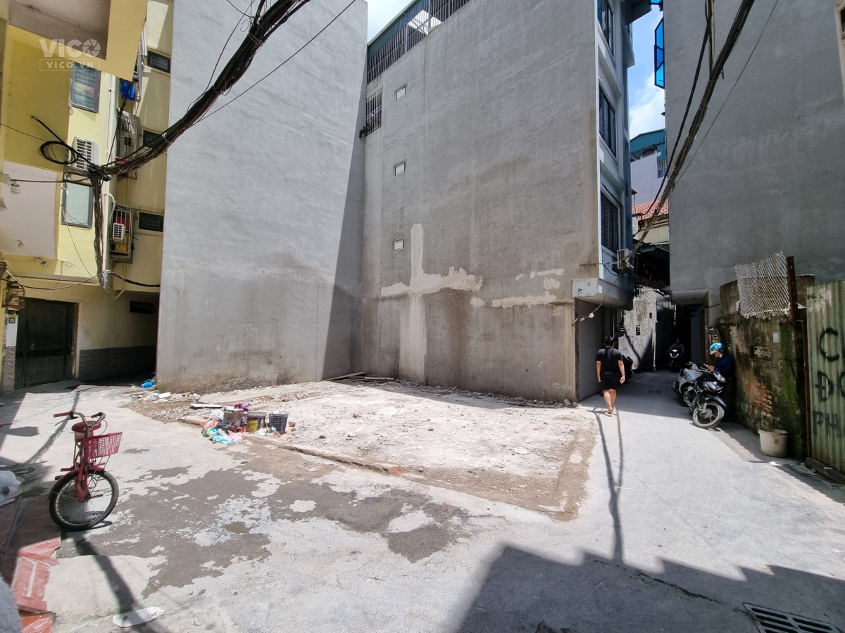 BÁN ĐẤT MỄ TRÌ THƯỢNG 30m2 MT RỘNG 2.8 TỶ Ô TÔ KD