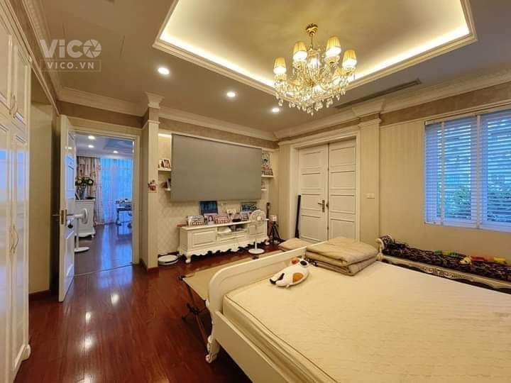 Bán biệt thự sân vườn Sài Đồng Long Biên 499m2 mt25m