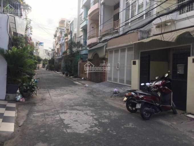HXH 313/18 Nguyễn Trọng Tuyển, Phường 10, Phú Nhuận, 4x18m, trệt, 3 lầu, sân thượng