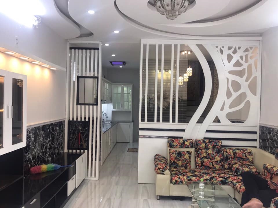 Bán nhà HXH Lý Thái Tổ, 3 lầu, 65m2 chỉ 10.5 tỷ